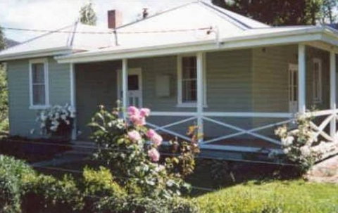 Honeysuckle Cottage Jingellic - Accommodation Batemans Bay 1