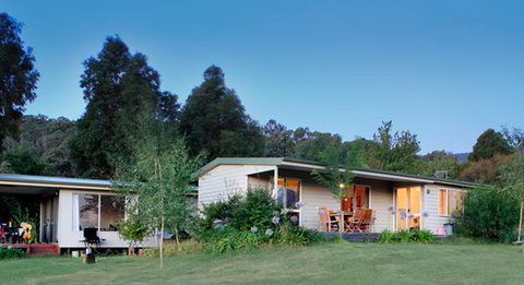 Queens Cottage - Accommodation Batemans Bay 0