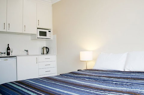 Merivale Motel Tumut - Accommodation Batemans Bay 0