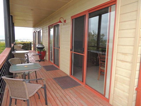 Avon View Stays - Accommodation Batemans Bay 0