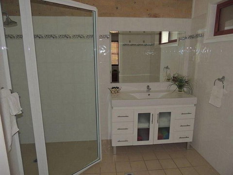 Avon View Stays - Accommodation Batemans Bay 2