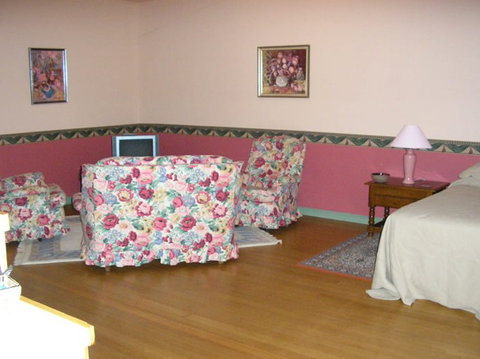 Jolly Swagman Holbrook Motor Inn - Accommodation Batemans Bay 2