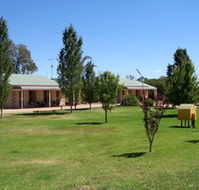 Narrandera Caravan Park - Accommodation Batemans Bay