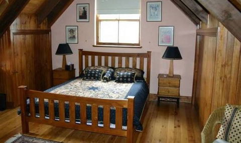 Bonn Abbey - Accommodation Batemans Bay 4