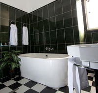 Amore Boutique Bed and Breakfast - Accommodation Batemans Bay