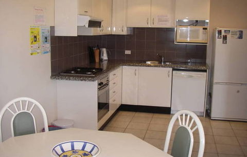 A Beach House Near Manly - Accommodation Batemans Bay 3
