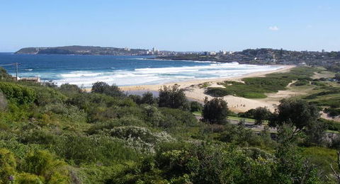 A Beach House Near Manly - Accommodation Batemans Bay 4