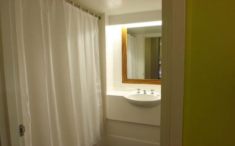 Abey Hotel Sydney - Accommodation Batemans Bay 3