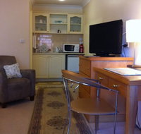 Champagne Rose Suite - Accommodation Batemans Bay