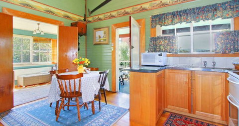 A Settlers Cottage - Accommodation Batemans Bay 3