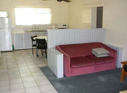 Castlereagh Village Holiday Units - Accommodation Batemans Bay 3