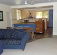 Leeway Beach House - Accommodation Batemans Bay