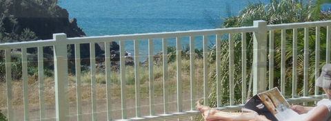 Seascape Holiday Home - Accommodation Batemans Bay 0