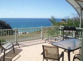 Seascape Holiday Home - Accommodation Batemans Bay 3