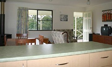 Walkabout - Holiday Home - Accommodation Batemans Bay 2