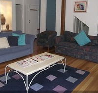 Godshill Lodge - Holiday Home - Accommodation Batemans Bay