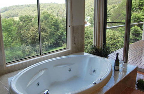 Ravensbourne Escape Kookaburra Kottage - Accommodation Batemans Bay 0