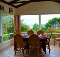 Albany View Street Lodge Bed and Breakfast and Art Studio - Accommodation Batemans Bay