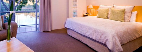 Cape Lodge - Accommodation Batemans Bay 1