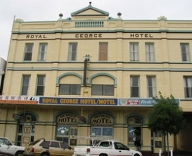 Royal George Motel Hotel - Accommodation Batemans Bay 0