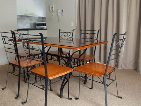 Ambassador Apartments Holiday Units - Accommodation Batemans Bay 1