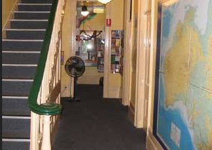 Backpacker Yellow Submarine - Accommodation Batemans Bay 3