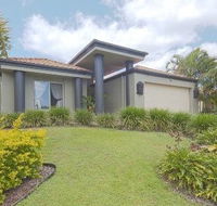 Avon Lodge Bribie Island - Accommodation Batemans Bay