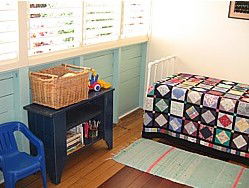 Blue House Family Accommodation - Accommodation Batemans Bay 2