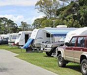 Beachmere QLD Accommodation Batemans Bay