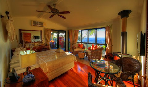 At Remingtons B & B - Accommodation Batemans Bay 6