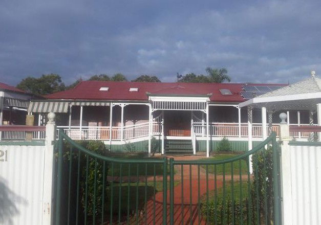 Tinana QLD Accommodation Batemans Bay