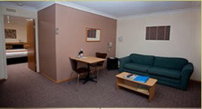 Comfort Inn Blue Shades - Accommodation Batemans Bay 3