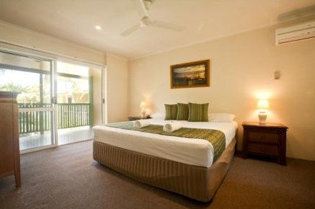A Tropical Nite - Accommodation Batemans Bay 3