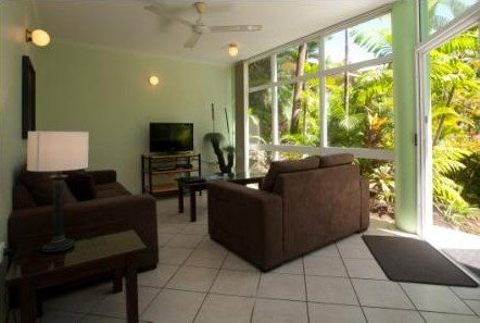 A Tropical Nite - Accommodation Batemans Bay 4