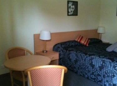 Golden Guitar Motor Inn - Accommodation Batemans Bay 2