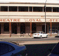 Theatre Royal Hotel - Accommodation Batemans Bay
