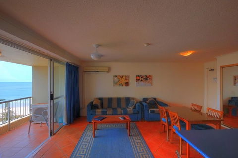 Surfers Beachside Holiday Apartments - Accommodation Batemans Bay 1