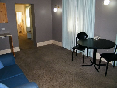 Grand Tasman Hotel - Accommodation Batemans Bay 2