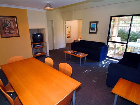 Amalfi Resort - Accommodation Batemans Bay 2