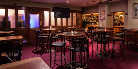 The Occidental Hotel - Accommodation Batemans Bay 3