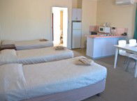 Lincoln Cottage Motor Inn - Accommodation Batemans Bay 2