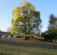 Moore Park Inn - Accommodation Batemans Bay