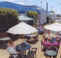 Top Of The Town Hotel - Accommodation Batemans Bay