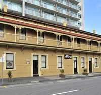 Hotel Tivoli - Accommodation Batemans Bay