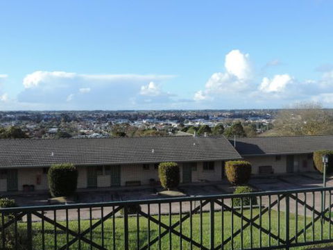 Lakes Resort Mount Gambier - Accommodation Batemans Bay 1