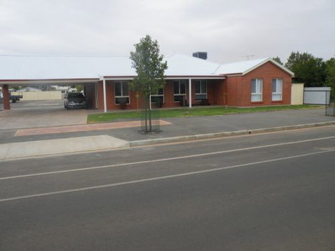 Hillston Motor Inn On High - Accommodation Batemans Bay 4