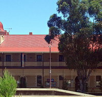 Peterborough Railway Hotel - Accommodation Batemans Bay