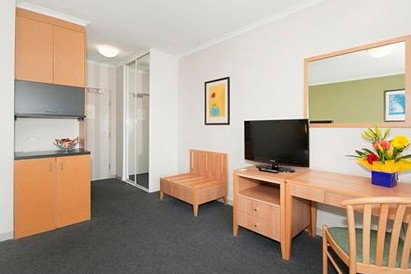 Quality Hotel Woden - Accommodation Batemans Bay 3