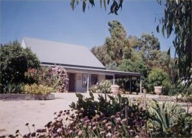 Brackley Cottage - Accommodation Batemans Bay 0
