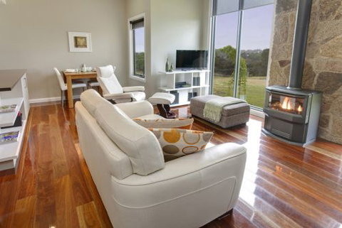 Stonetryst Spa Villas - Accommodation Batemans Bay 1